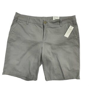NWT Liz Claiborne Gray Flat Front Chino Shorts